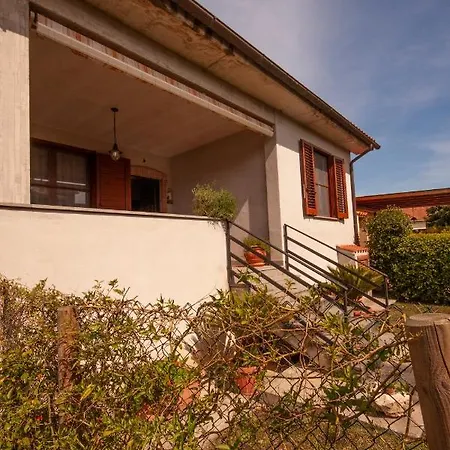 Vacanze Maria Stella Сasa de vacaciones Pescia Romana