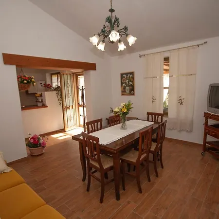 Feriehus Vacanze Maria Stella Pescia Romana